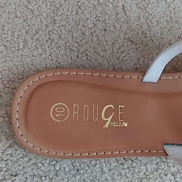 Sandals - Picture 4 of 4